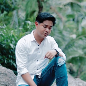 Dengarkan Jatuh Tempo lagu dari Budi Arsa dengan lirik