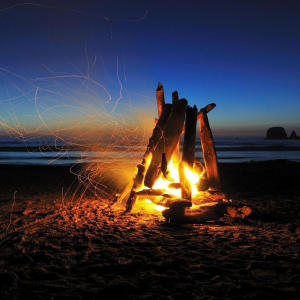 Musicbox的專輯Campfire