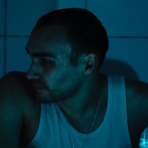 Listen to Hielo song with lyrics from JUWI