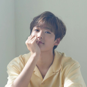 Listen to BEAUTIFUL DAY song with lyrics from Kevin (u-kiss)