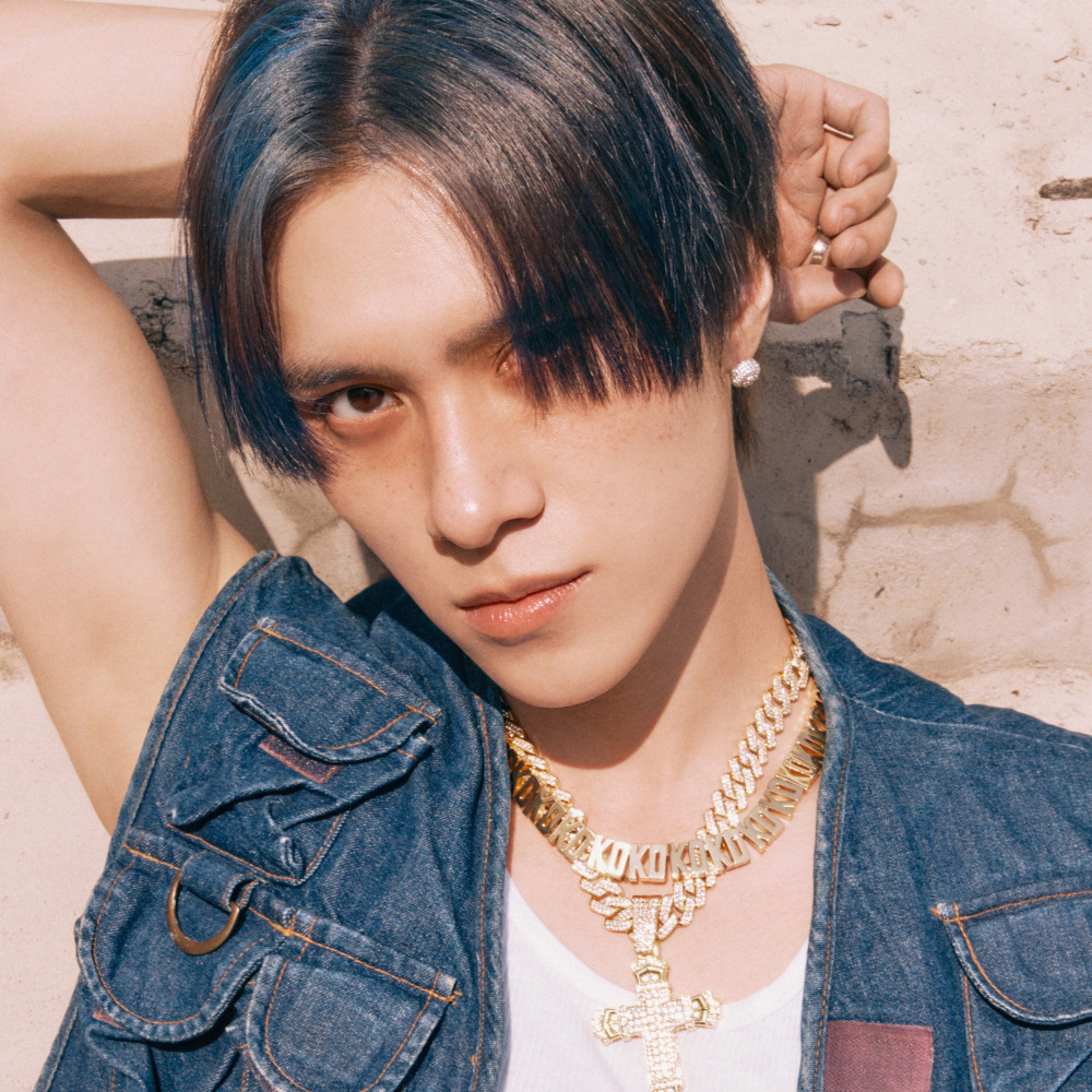 HENDERY (黄冠亨)