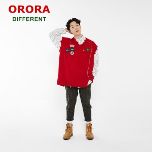 Dengarkan Different lagu dari 오로라 dengan lirik