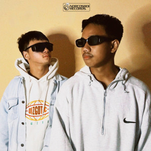 ดาวน์โหลดและฟังเพลง U My Only Girl พร้อมเนื้อเพลงจาก Axello