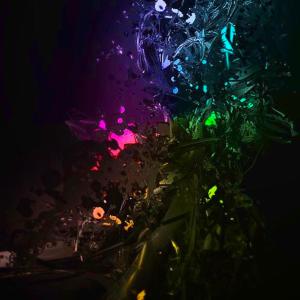 收聽Chuck Fuchsia的Smoking with Strangers (feat. Kobana) (Explicit)歌詞歌曲