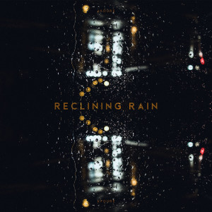 收听Avoure的Sometimes It Rains歌词歌曲