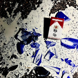 Sanders的專輯Milk n Cigs (Radio Edit)