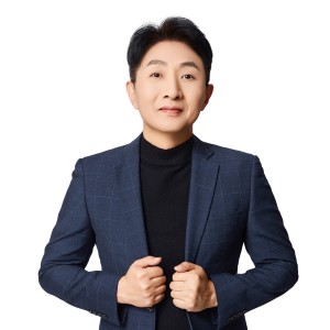 Listen to 最亲最爱的人 (完整版) song with lyrics from 张友殿