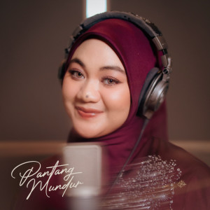 Album Pantang Mundur from Fadhilah Intan