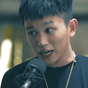 收聽B Ray的Bố Mày Từ Thiện (Explicit)歌詞歌曲
