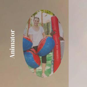 收听Erly Slie的Dishonourable Twit歌词歌曲