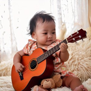 ดาวน์โหลดและฟังเพลง Guitar's Gentle Embrace พร้อมเนื้อเพลงจาก Royalty Free Music Guitar Melodies
