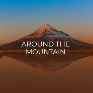 收听The Four Freshmen with Stan Kenton and His Orchestra的She'll Be Coming Around the Mountain歌词歌曲