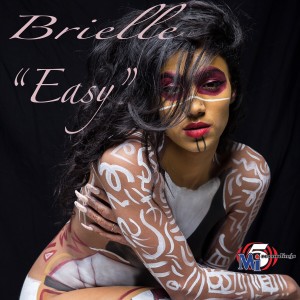 收聽Brielle的Easy歌詞歌曲