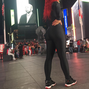 Dengarkan So New York (Explicit) lagu dari VSDiamond dengan lirik