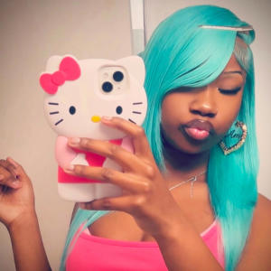 #2003的專輯heur (feat. kynlary & viyah) [Explicit]