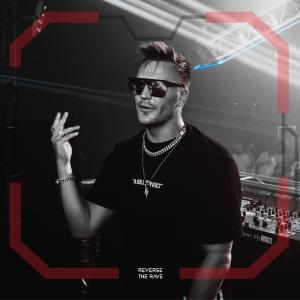 ดาวน์โหลดและฟังเพลง Sexy Raver พร้อมเนื้อเพลงจาก Toby DEE