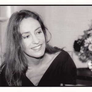 收聽Jennifer Robin的Nonodey歌詞歌曲