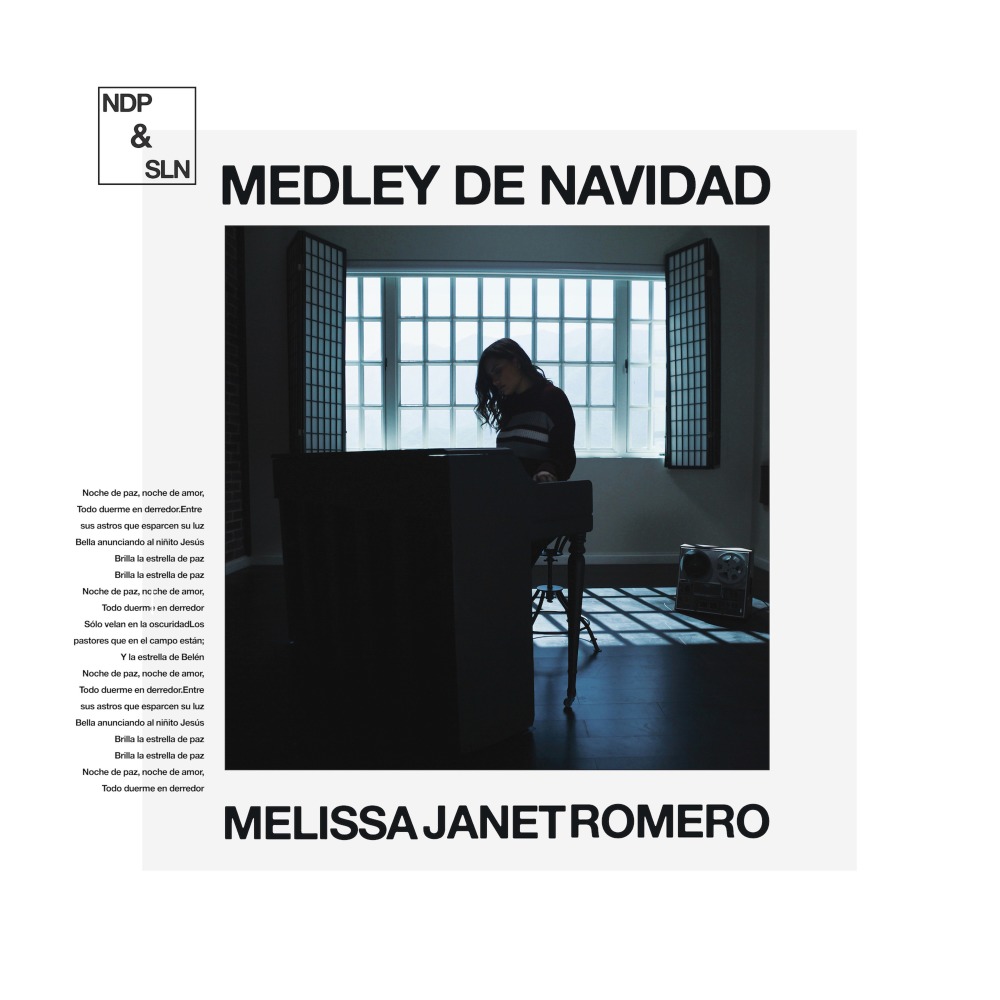 Medley De Navidad: Noche de Paz / Santa la Noche