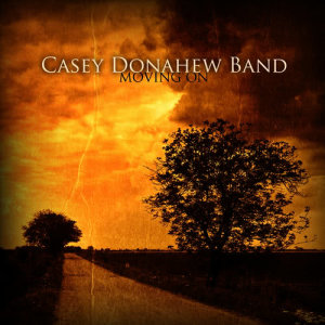 ดาวน์โหลดและฟังเพลง Breaks My Heart พร้อมเนื้อเพลงจาก Casey Donahew Band