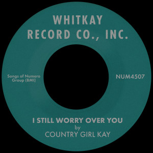 收聽Country Girl Kay的Love Can't Stay Away歌詞歌曲
