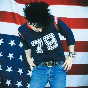 ดาวน์โหลดและฟังเพลง Enemy Fire พร้อมเนื้อเพลงจาก Ryan Adams