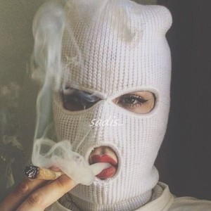 Dengarkan lagu Alone (Explicit) nyanyian Sadis dengan lirik