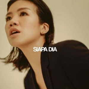 Agatha Suci的专辑Siapa Dia - Single