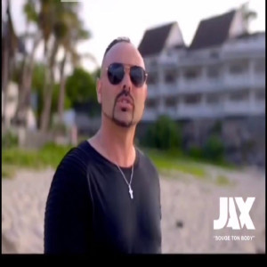ดาวน์โหลดและฟังเพลง Bouge ton body พร้อมเนื้อเพลงจาก Jax Officiel