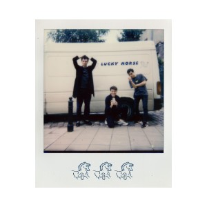 ดาวน์โหลดและฟังเพลง Don't Make Me Wait พร้อมเนื้อเพลงจาก Kamp!