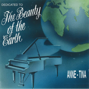 ดาวน์โหลดและฟังเพลง Hong Kong พร้อมเนื้อเพลงจาก Anne-Tina