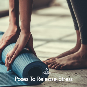 收听Yoga Ashtanga的Triangle歌词歌曲