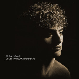 ดาวน์โหลดและฟังเพลง GHOST TOWN (campfire version) พร้อมเนื้อเพลงจาก Benson Boone