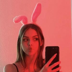 Dengarkan lagu dancing queen nyanyian Jasper dengan lirik