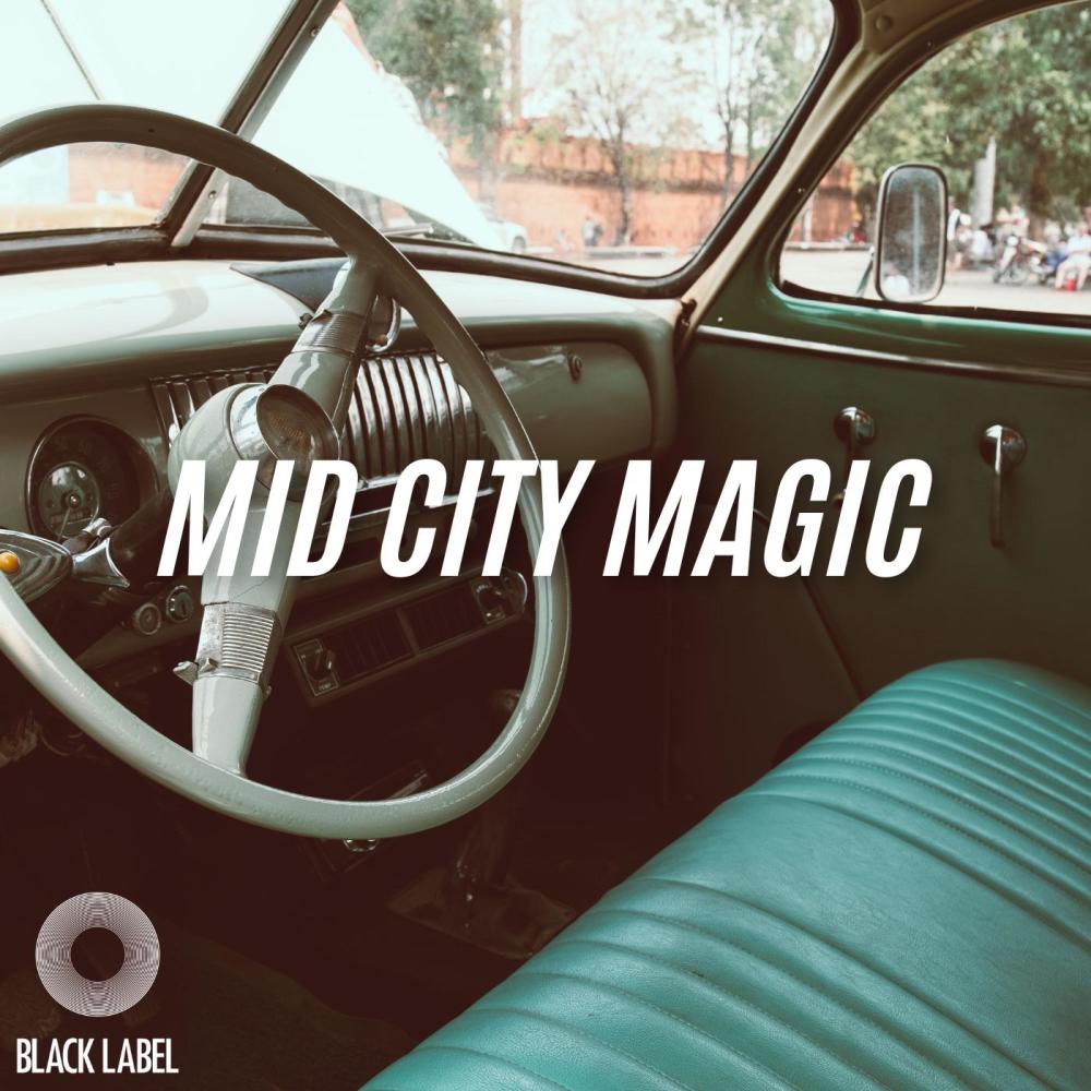 On My Way (feat. Hollywood Brown)