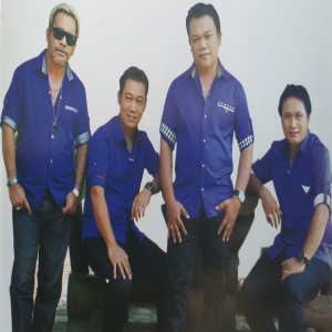 Dengarkan lagu ORANG KE TIGA nyanyian Loela Drakel dengan lirik