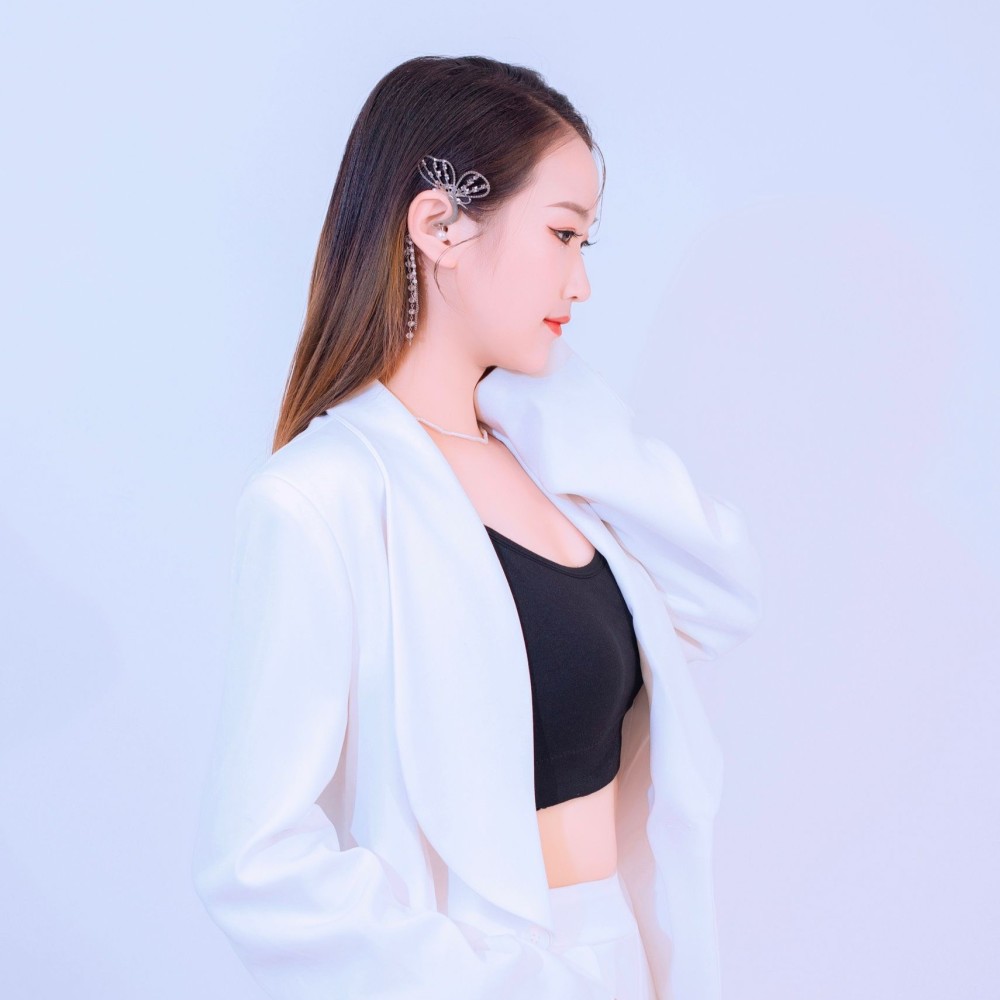 山歌狄清秀