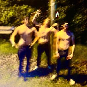 Chaz的專輯calabogie cypher (feat. 4rrest & Nava0003) [Explicit]