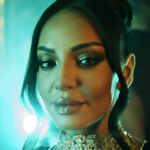 Listen to Fata Cu Ferrari song with lyrics from Francesca