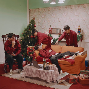 Listen to 나 홀로 지금 (feat. 립나인) (alone now) song with lyrics from Dally (달리)
