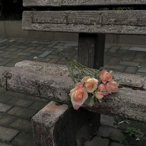 Listen to 山海恋 (完整版) song with lyrics from 欣男