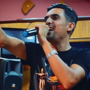 Listen to Dik Brunette Rahi m3aya enceinte song with lyrics from Didou Parisien