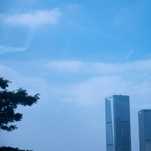 Dengarkan lagu 宫崎骏的秋天 (优美钢琴曲) nyanyian 夏小桃 dengan lirik