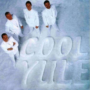 ดาวน์โหลดและฟังเพลง Happy Holidays/ Holiday Season Medley พร้อมเนื้อเพลงจาก Acoustix