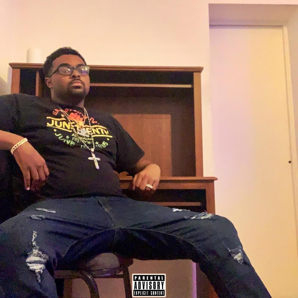 Hop Out (feat. Kevin Hues) (Explicit)