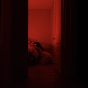 收聽Mila La Morena的VAMPIRA歌詞歌曲