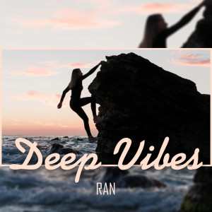 ดาวน์โหลดและฟังเพลง One Night (RosaMia Remix) พร้อมเนื้อเพลงจาก RAN