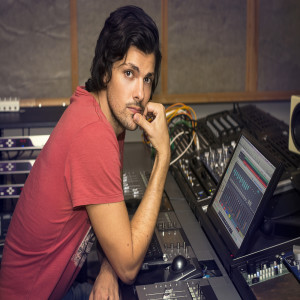 Listen to Mono Gia Sena song with lyrics from Epsilon
