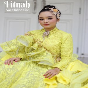 Listen to Fitnah song with lyrics from Indrie Mae