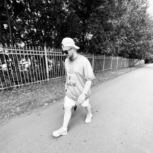 Listen to Диджей (Explicit) song with lyrics from Maxvvv