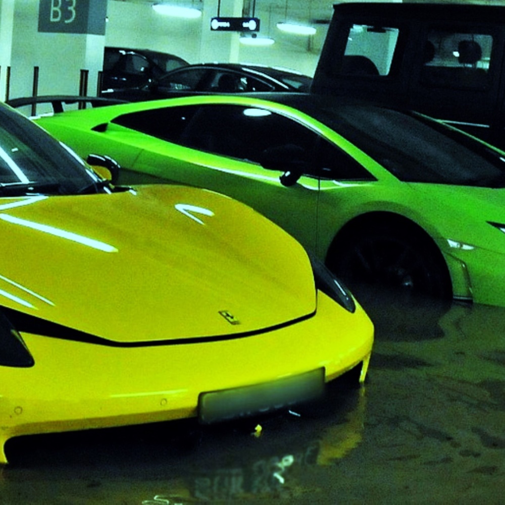 Glocks in a Rarri (Explicit)